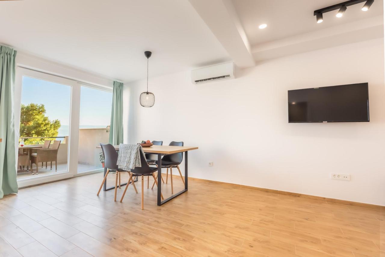 Adris Apartments โอมิช ภายนอก รูปภาพ